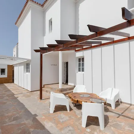 Villa La *